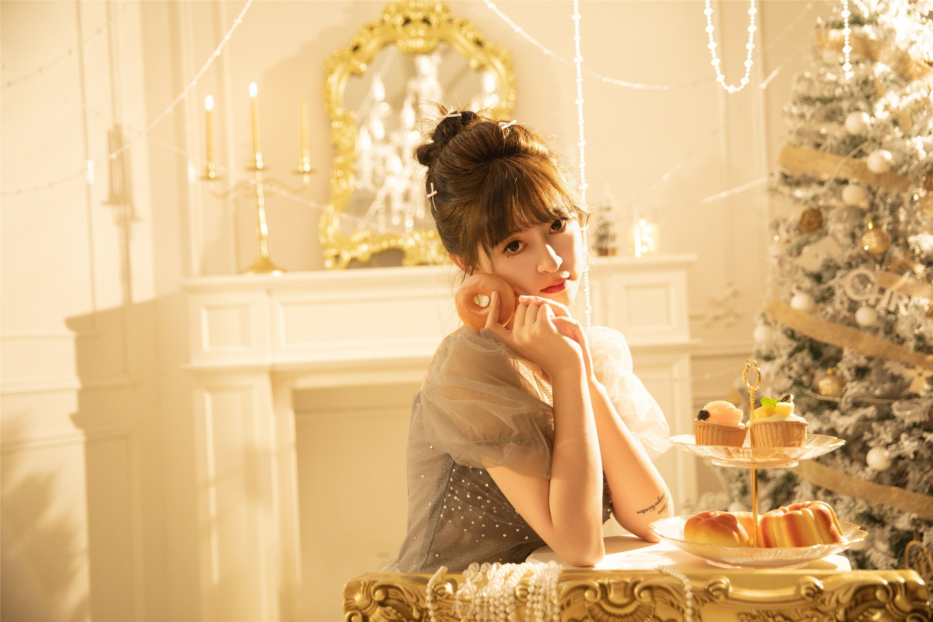 YITUYU艺图语 2025.01.02 金碧辉煌 壹萱-